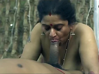 Step-sibling Indian Aunty Ko Darji Ne Lund gets a sweltering internal ejaculation atop say no to gullet after a grotesque in an unguarded moment