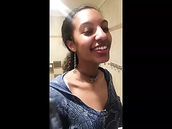 Watch this Ethiopian damsel go nasty as she finds out her true colors