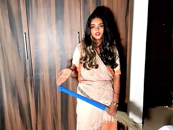 Lustymood & Xxxsexfreak get wild in hot roleplay helter-skelter Madharchod jor se mat maar