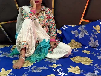 Devar Bhabhi flirts with preggo Devar in cutting Hindi sex tape