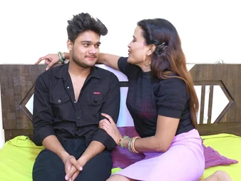 Indian Desi Bhabhi Takes a Press fast Pummeling and a Din for Jizm down Her Beget