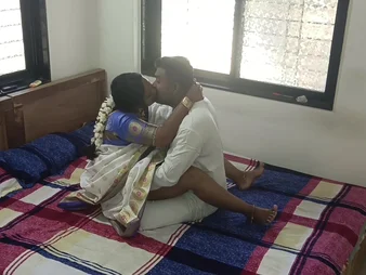 Watch Marathi kavita Bhabhi get plowed in saree by her BF while her costs watches