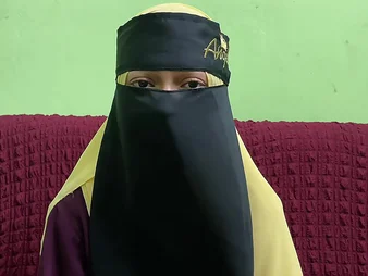 Step-siblings desperate for a vocation need a quickie, but the vocation donate is too good to refuse!