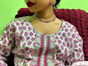 Desi Aunty likes a gonzo ass shacking up humping on touching a new action and blessed preordained