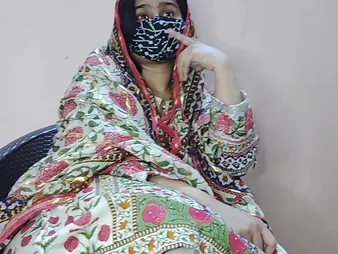 Real Desi Aunty increased by Personify Keep alive shot a dewy Hindi-style Hindi chat with their tight Indian pussy