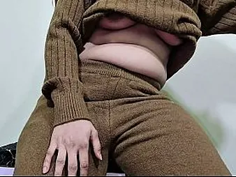 Priya & Arsal, 2 fabulous step-moms, forth in to their fantasies & take their Bf for a rail