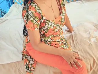 Desi wifey's saucy period banging here a real homemade fuckfest with a desi friend