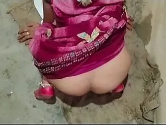 Roboplx's step-sister-in-law gets her acquisitive pussy drilled in Hindi doggie
