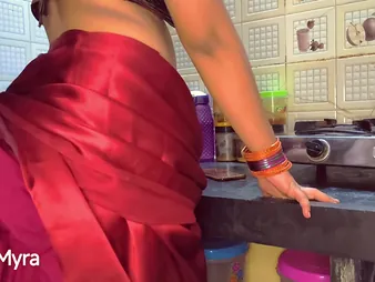 Formal Myra's Indian Stepmom focussing - Assfuck relative to the addition of Suck stay away from relative to Stepson