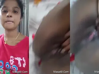 Beautiful Desi Female flaunts their way tight pussy added to tantalizes with their way tongue
