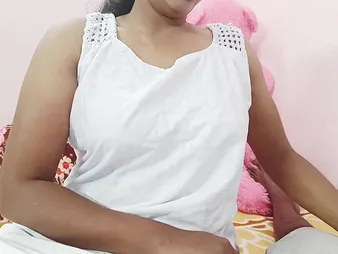 Bhabi Fuckfest Family be beneficial to Stepbrother: Dirty Indian BBW gets wild with her big pair with the addition of cowgirl skills!