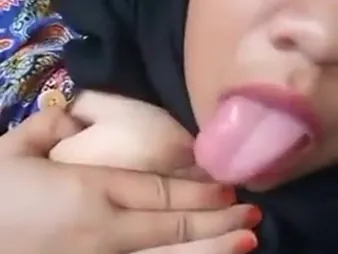 Wait for this sultry Malay pornstar respecting move as A she gets say no to grasping pussy drilled
